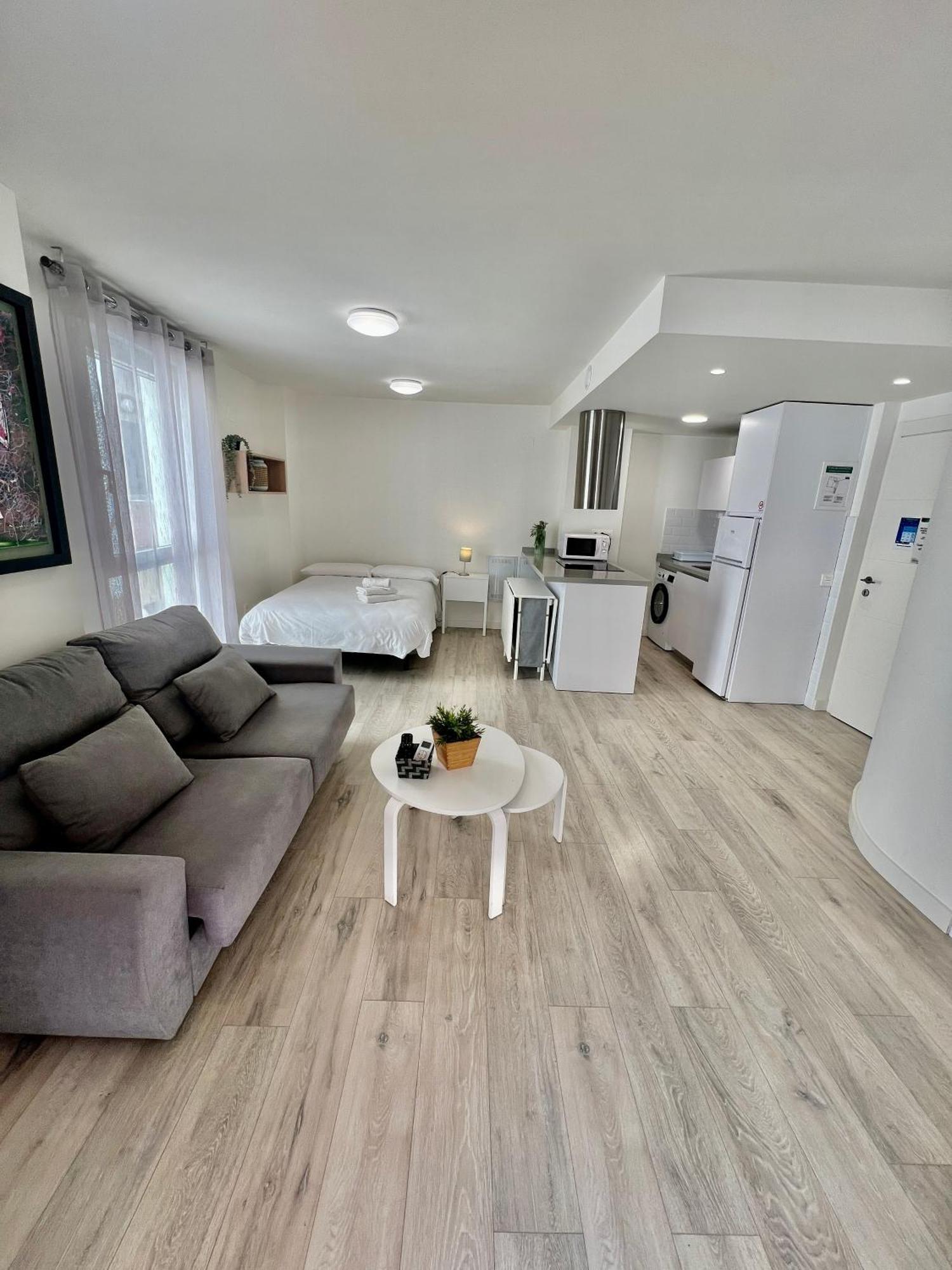 Apartamentos Rincón del Mar Torre Del Mar Exterior foto